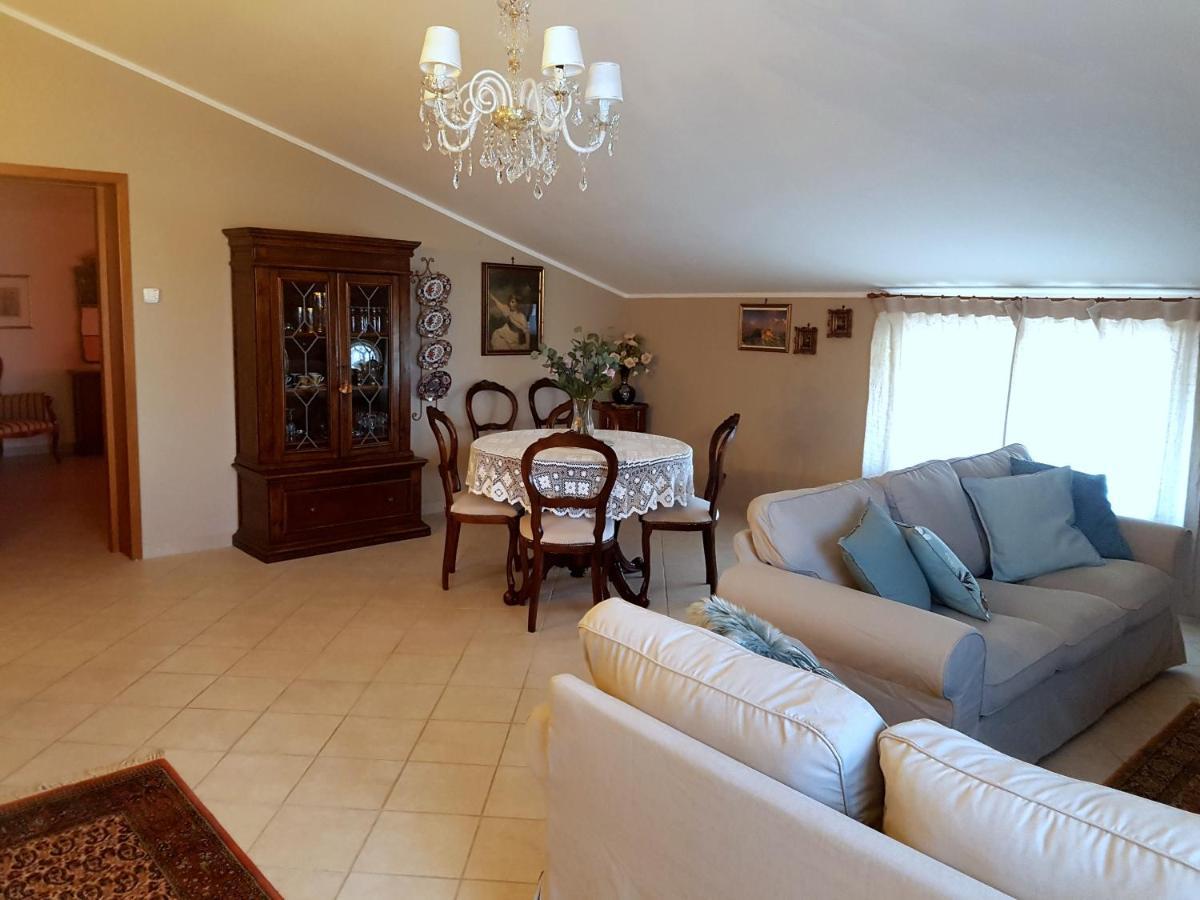 Casa Adriana Apartment Penne ภายนอก รูปภาพ