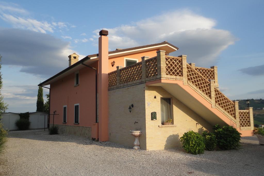 Casa Adriana Apartment Penne ภายนอก รูปภาพ
